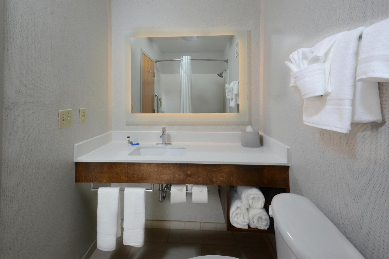 Holiday Inn Express Danville By Ihg Luaran gambar