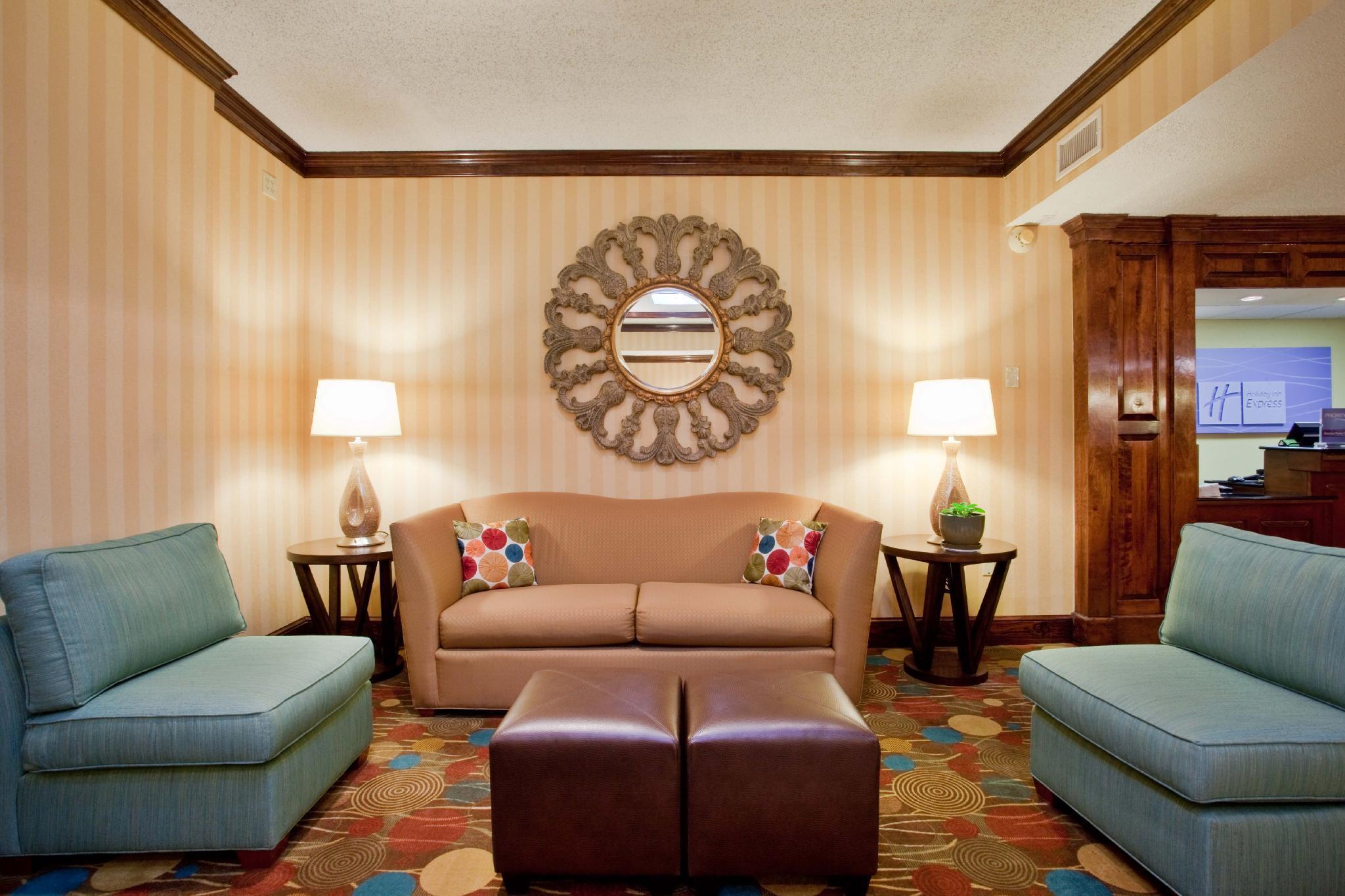 Holiday Inn Express Danville By Ihg Luaran gambar