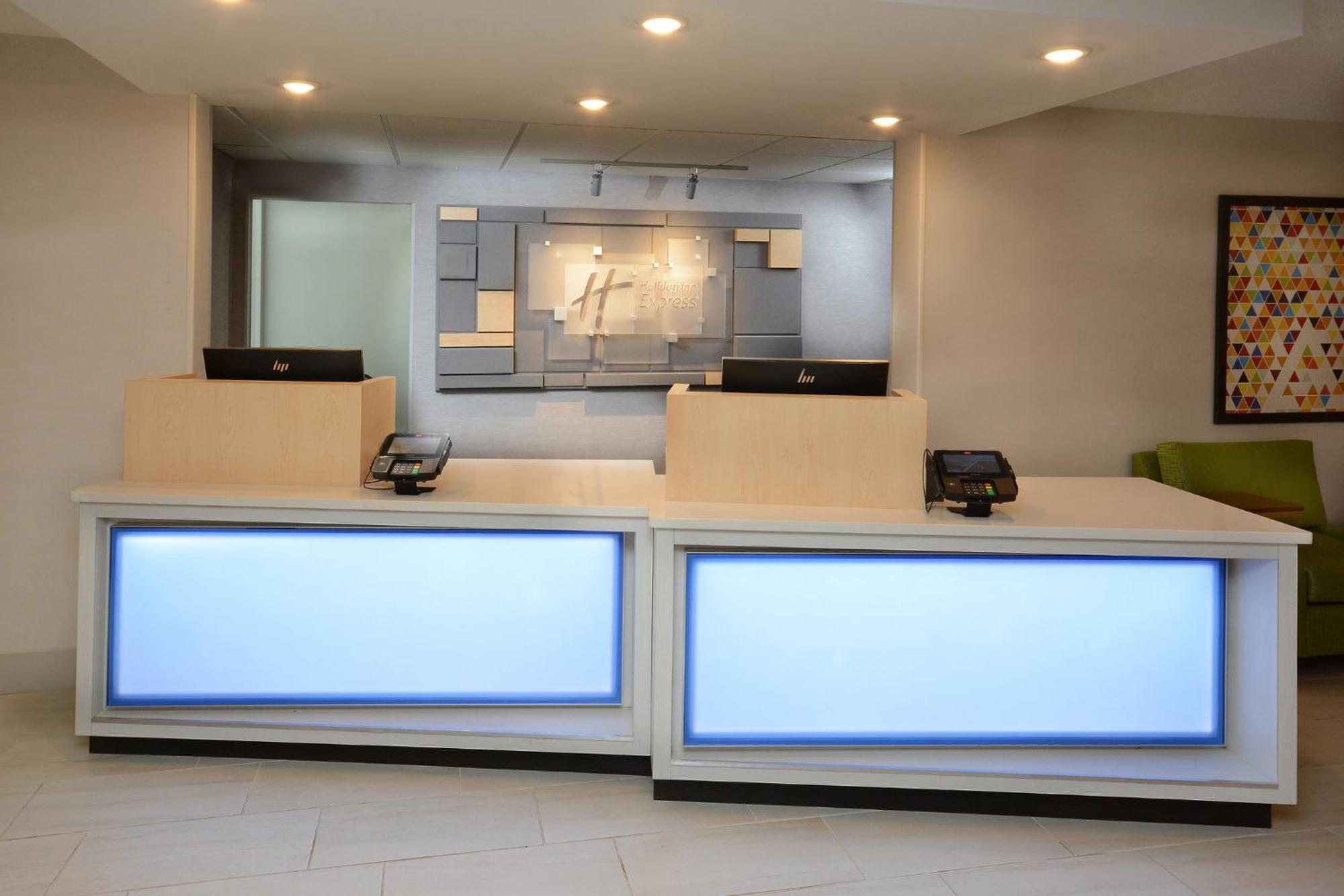 Holiday Inn Express Danville By Ihg Luaran gambar
