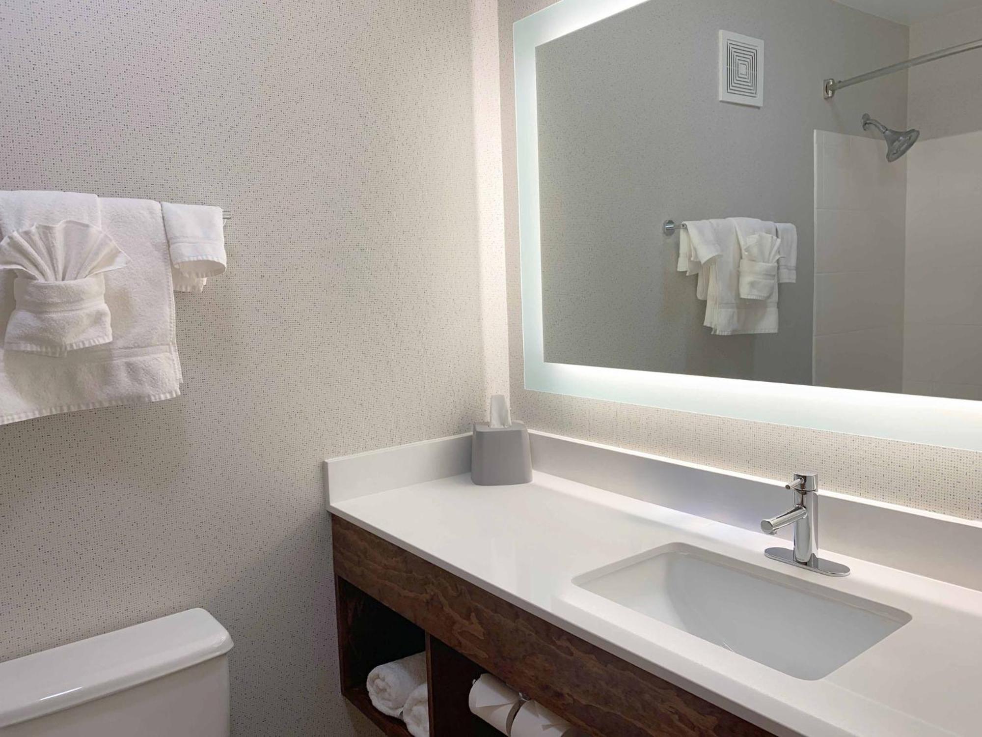 Holiday Inn Express Danville By Ihg Luaran gambar