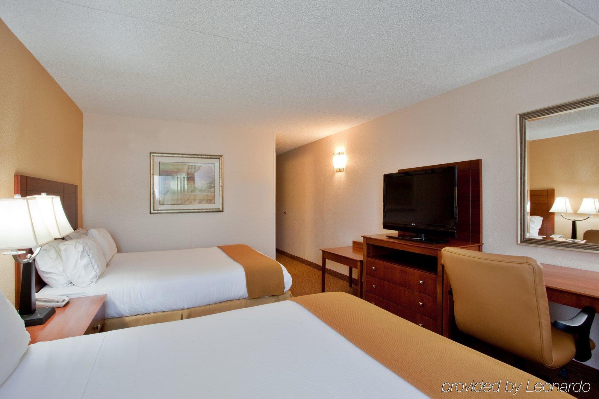Holiday Inn Express Danville By Ihg Luaran gambar