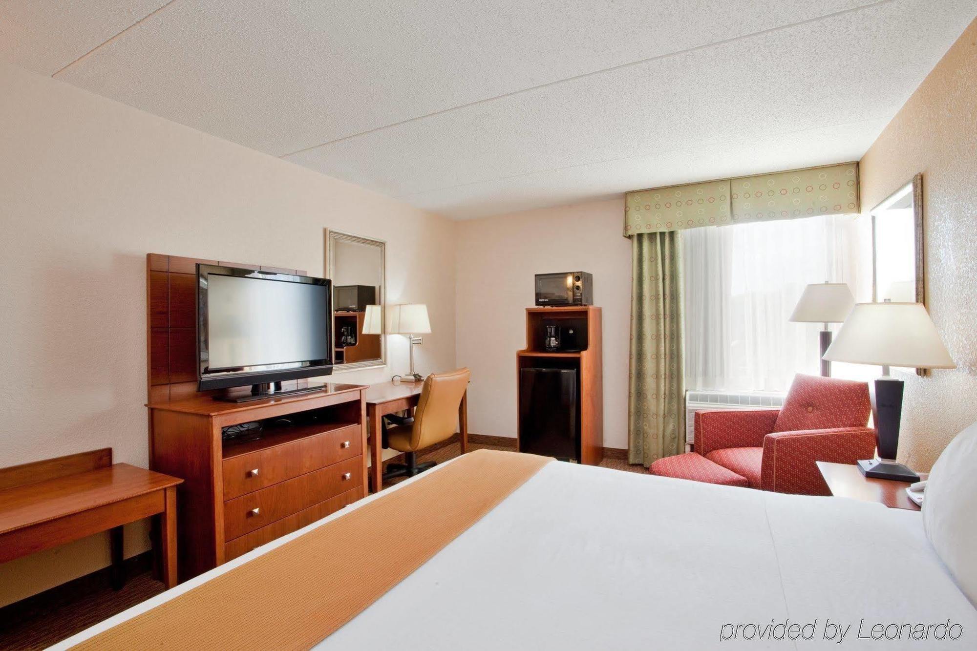 Holiday Inn Express Danville By Ihg Luaran gambar