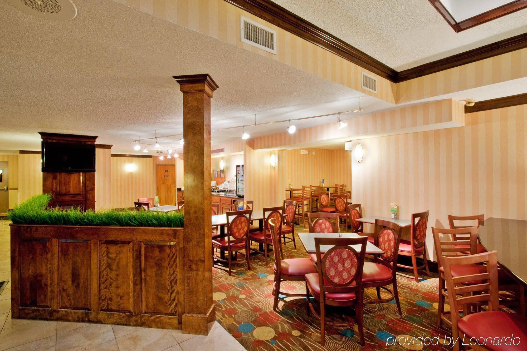 Holiday Inn Express Danville By Ihg Luaran gambar