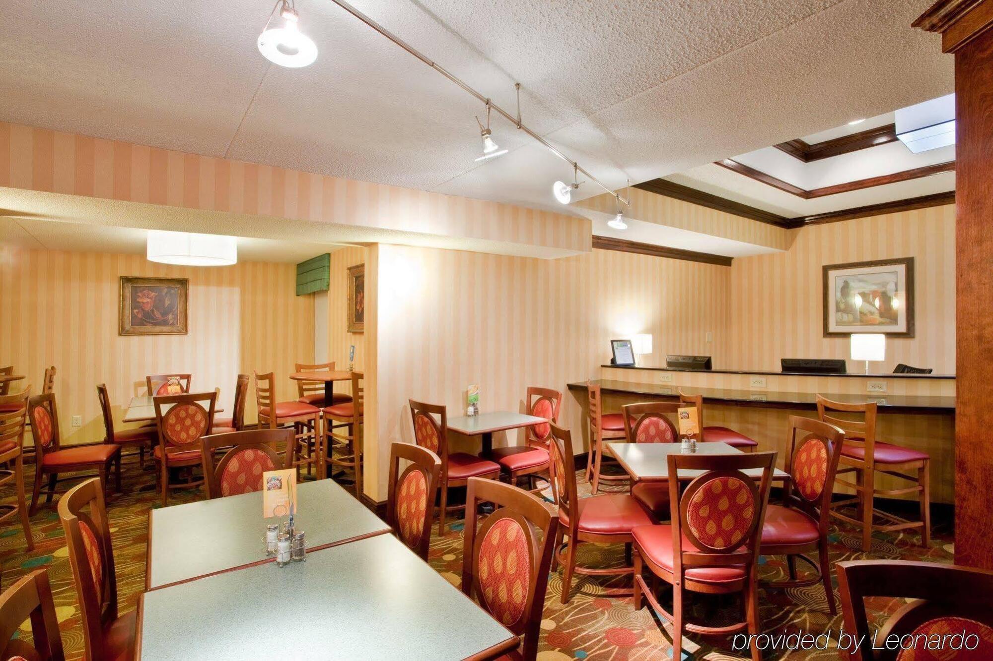 Holiday Inn Express Danville By Ihg Luaran gambar